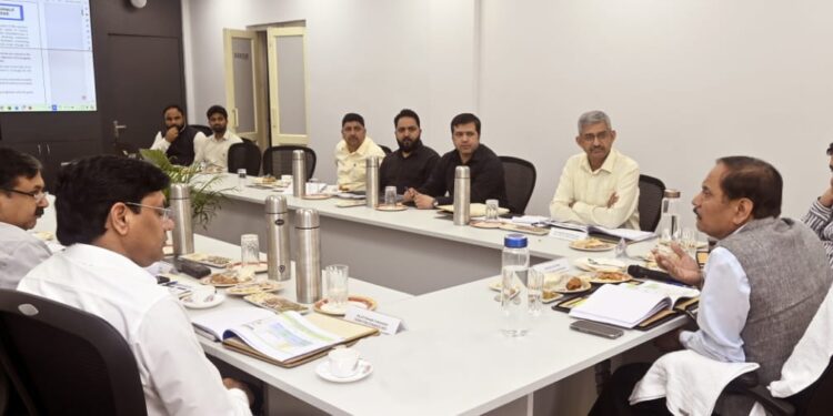 Advisor Bhatnagar inspects the progress of establishment of Vidhya Samiksha Kendra