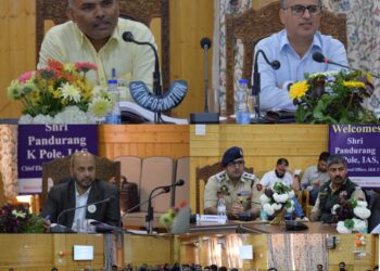Lok Sabha Elections 2024 CEO visits Bandipora, reviews poll preparedness, emphasizes collaborative efforts to enhance voter turnout