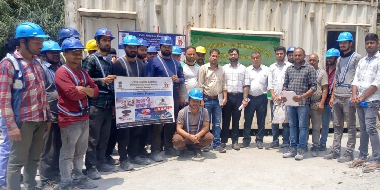 Labour Department, Child Helpline aware construction workers about Do’s and Don’ts during current heat wave and thunderstorm /lightning in Ramban