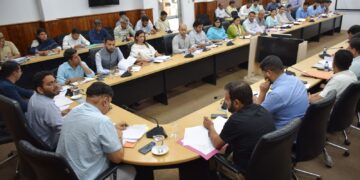 DC Jammu reviews functioning of Revenue Department