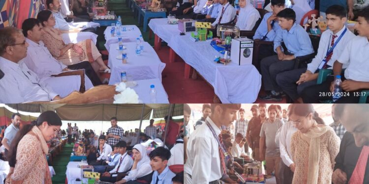 DC Kupwara presides over one-day Scientific Exhibition at DIET Kupwara