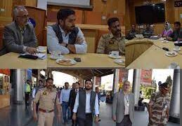 DC Budgam takes stock of Hajj-2024 arrangements at Srinagar Airport