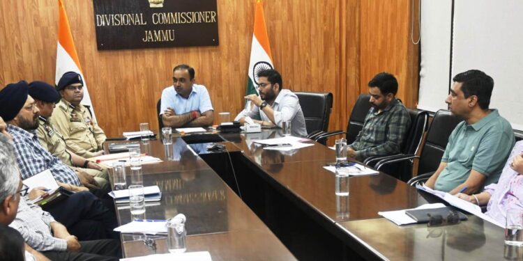 Div Com Jammu reviews progress of beautification, development works in Bagh-e-Bahu & Bahu Fort