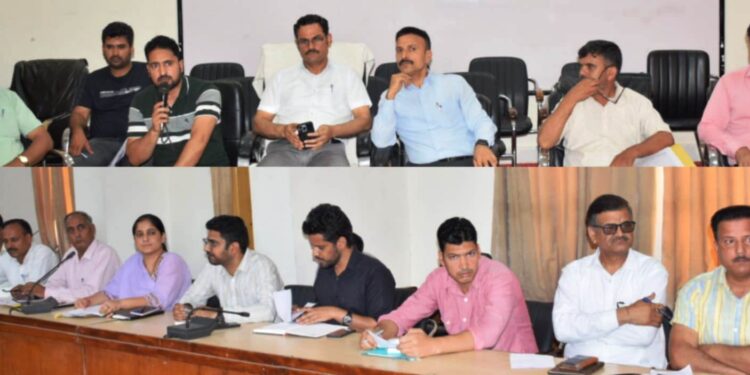 DC Rajouri reviews functioning of Revenue Department