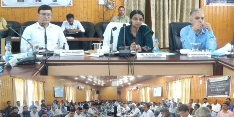 SED holds orientation program on Vidyanjali, TOPS initiatives at Baramulla