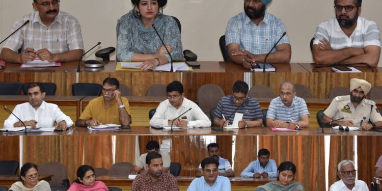 DC Udhampur discusses arrangements for 3-day historic Sudhmahadev Mela