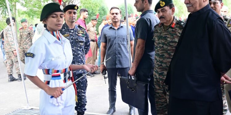 Lt Governor addresses NCC cadets at Special National Integration Camp in Srinagar Special National Integration Camp promotes spirit of ‘Ek Bharat Shreshtha Bharat’, fosters common values of patriotism, integrity and selfless service: LG