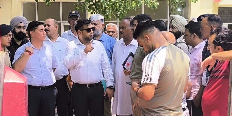 DC Samba reviews arrangements for Annual Mela at Baba Chamliyal Shrine