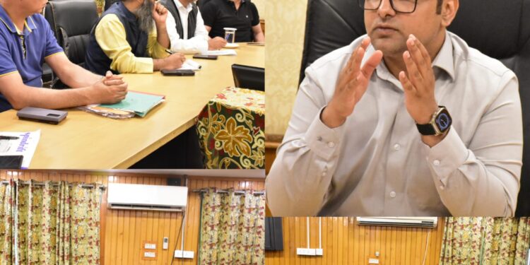 Commissioner SMC reviews AMRUT 2.0 Projects