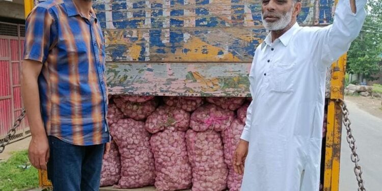 Garlic an ODOP product sustains farmers livelihoods, boosts economy of Kulgam