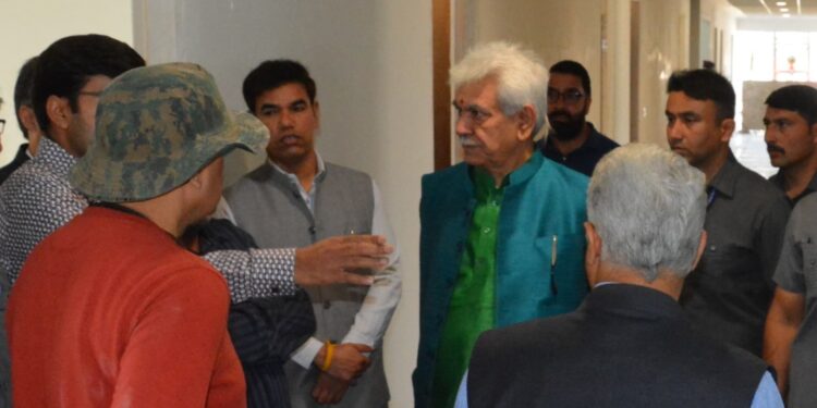 Email: dirinf17jk@gmail.com Lt Governor inspects progress of SASB’s Office & Yatri Niwas at Pantha Chowk