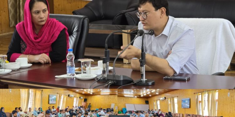 JKTPO’s e-Commerce Onboarding Drive empowers local Entrepreneurs at Baramulla