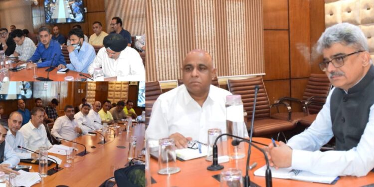 CS assures Industries, Trade bodies of periodical review of issues for quality resolution