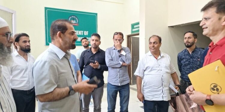 Team of ARI & Trainings Deptt conducts Administrative inspection of GMC Baramulla