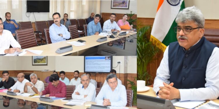 CS takes stock of physical status of transit accommodations in Kashmir