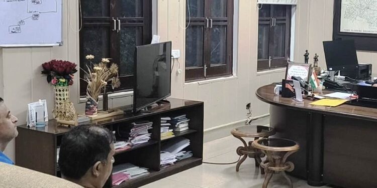 DC Samba reviews power scenario in district