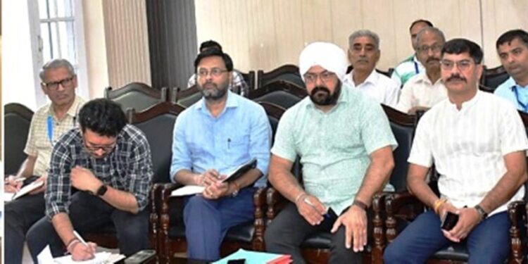 DDC Rajouri reviews implementation of FPO scheme