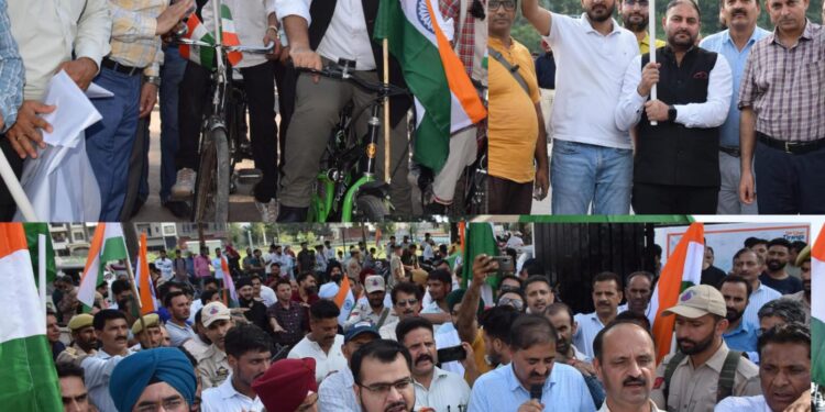 DC Poonch flagged off Tiranga Cycle Rally