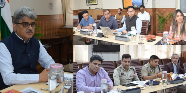 CS assesses preparedness of Tourism to hold Kashmir Marathon 2024