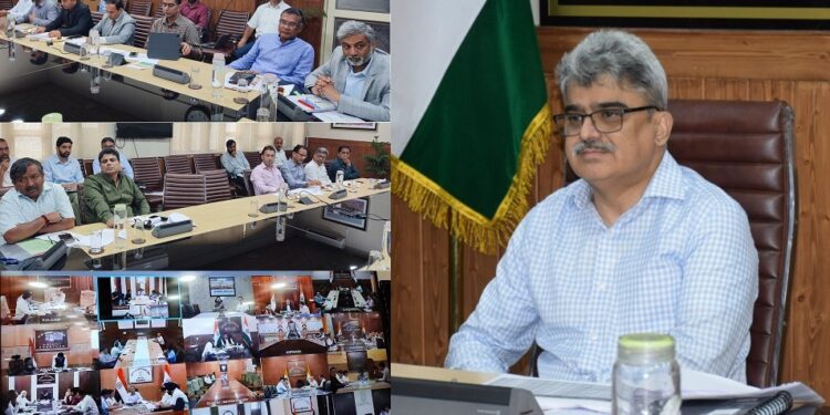 Atal Dulloo reviews implementation of Jal Shakti Abhiyan-Catch the Rain in J&K