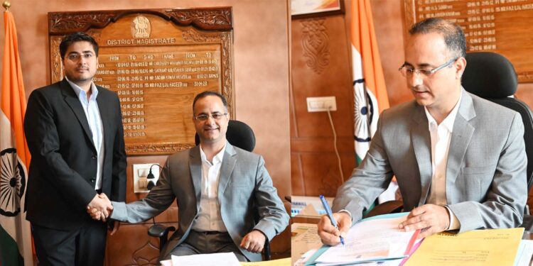 Mohammad Shahid Saleem assumes charge as Deputy Commissioner, Shopian