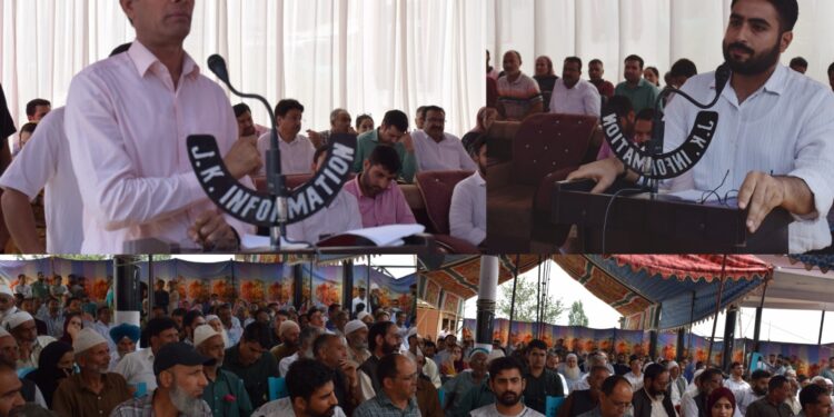 Principal Secy PDD chairs Public Darbar at Khansahib Budgam