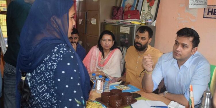 DC Kathua chairs Block Diwas proceedings at Dadwara, Billawar