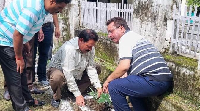 DDC Chairperson participates in plantation drive at Udhampur