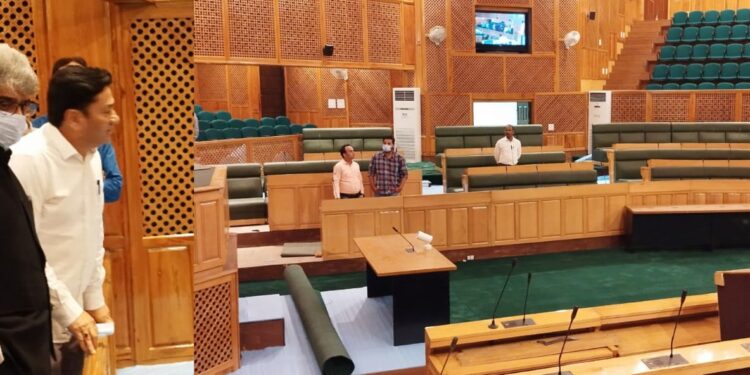 CS visits Assembly Complex; reviews development works