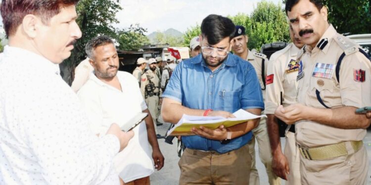 Assembly Elections-2024: DEO, SSP co inspect polling stations, FST & SST in Assembly Constituency Nowshera