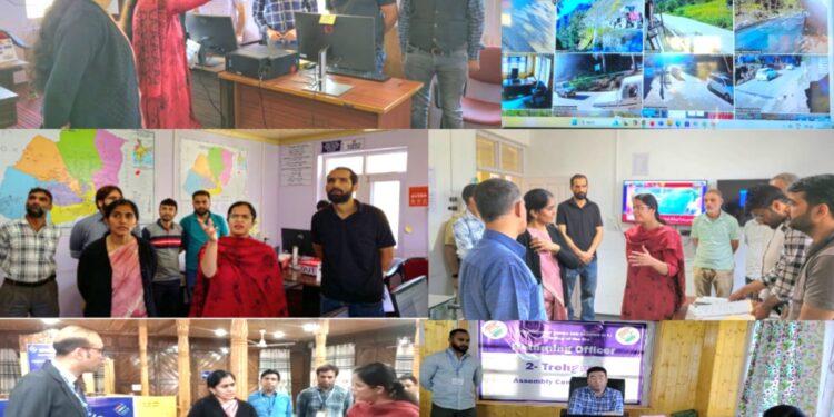 Assembly Election-2024 General Observer visits Kupwara, inspects District Election Control Room, MCMC, ROs office