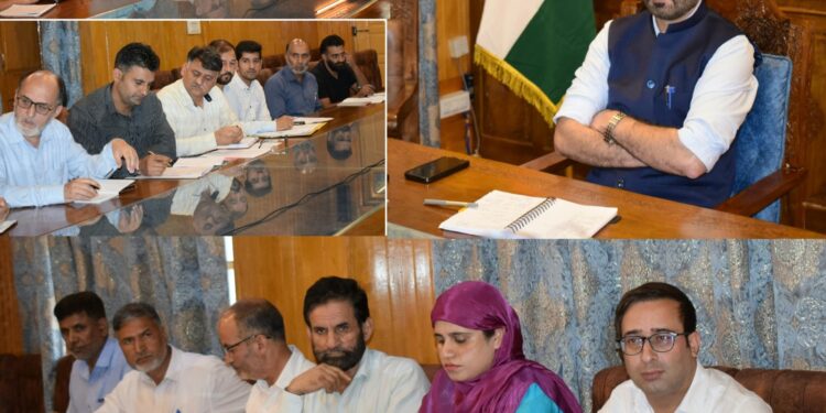 Assembly Elections-2024 DEO Pulwama chairs comprehensive meeting with SVEEP Nodal Officers