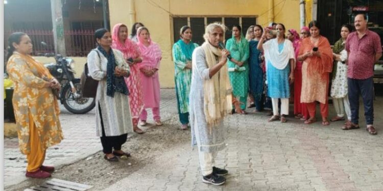 Assembly Elections-2024 Sandhya Chaupal, Plantation Drive boost electoral awareness in Hiranagar AC