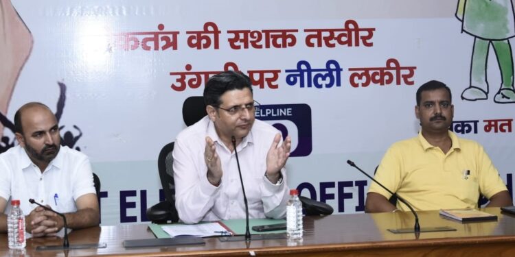 Assembly Elections-2024 Dr. Karwani reviews arrangements for migrant voters at Udhampur