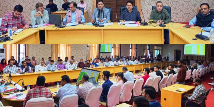 DC Kishtwar asks for 100 percent saturation of Government Policies in Model Panchayats