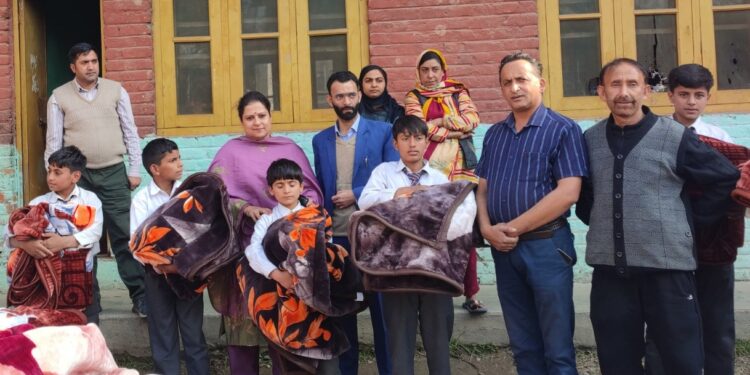 Secretary J&K PSP visits boys Pahari hostel Anantnag