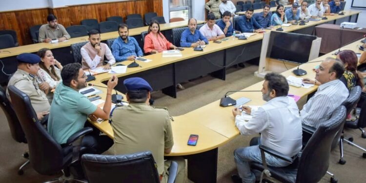 DM Jammu calls for inspection of firecrackers godowns