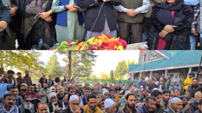 Advisor Nasir Aslam visits Batpora fire victims in Kupwara
