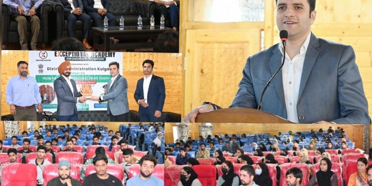 One Day Counseling cum Mentorship Seminar held for IAS/ JKAS Aspirants at Kulgam