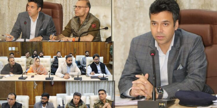 DC Srinagar Chairs Security Coordination Meeting