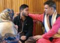 BJP’s J&K President visits family of slain Dr Shahnawaz