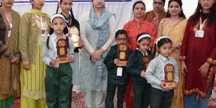 DC attends 71st Cooperative week celebrations in Udhampur