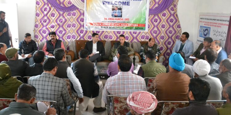 Deputy Commissioner Poonch holds Public outreach programme at Sathra