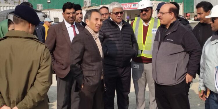 Chief Justice visits site for new High Court Complex at Rakh-I-Gund Aksha, Bemina