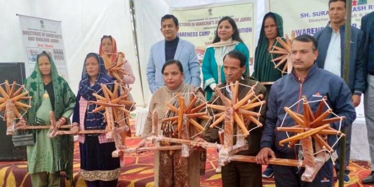 Samba Fort enlivens amid dazzling handloom, handicrafts exhibition