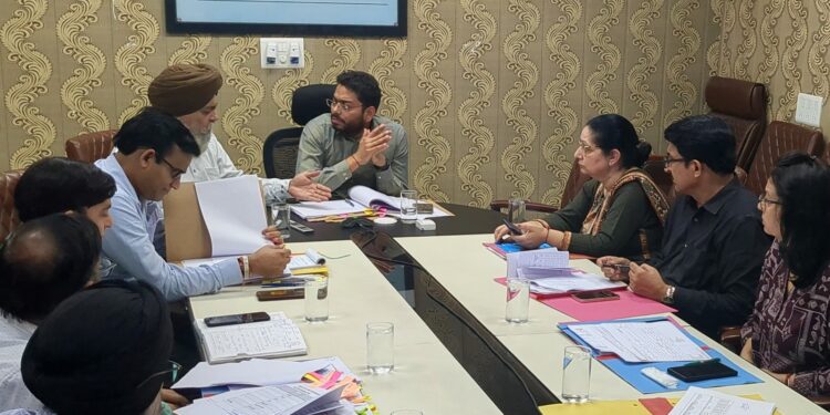 DC reviews status of health care services in Jammu District