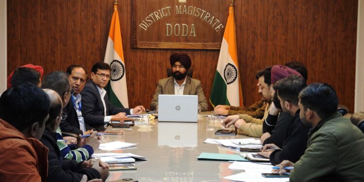 DM reviews security arrangements at Key Infrastructure Projects in Doda District