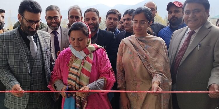 Sakina Masood visits Lolab; inaugurates Earth Science Block at GDC Sogam, residential quarters at GHSS Tekipora