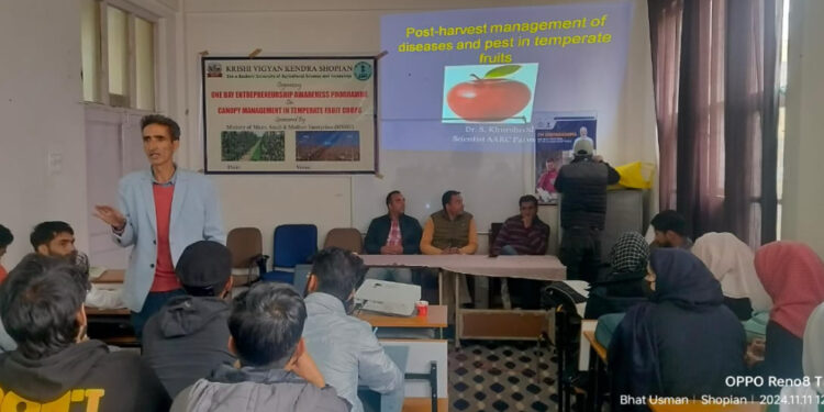 KVK Shopian organises Entrepreneurship Awareness programme on Canopy Management in Temperate Fruit Crops