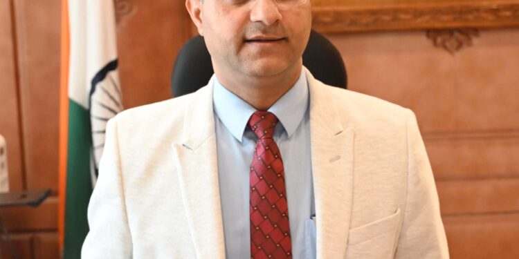 DC Shopian briefs media on DAGJYA, PM Surya Ghar, AB- PMJAY & PMAY-U
